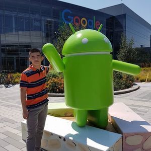 Meet your Posher, Louis